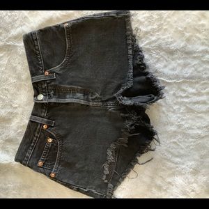 Women’s denim Levi shorts